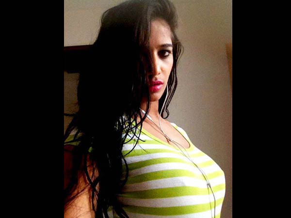 இணையத்தில் பரபரப்பு