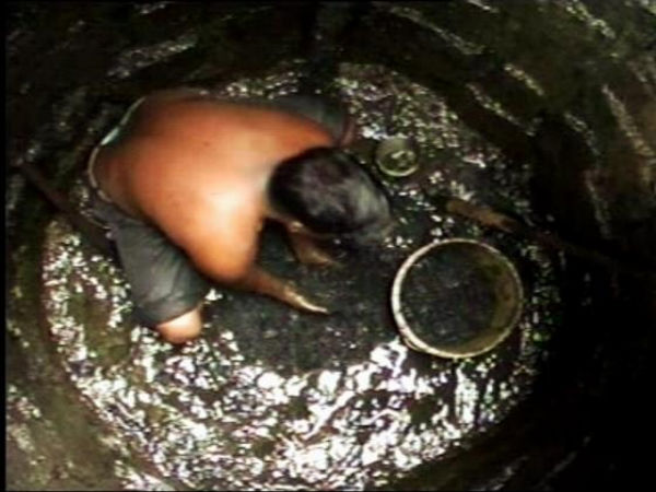 பள்ளிகளில் மதிப்பதில்லை