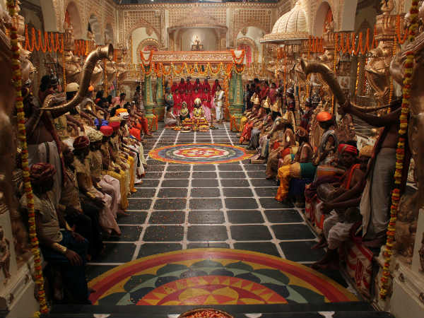 700 நடிகர், நடிகையர்கள்