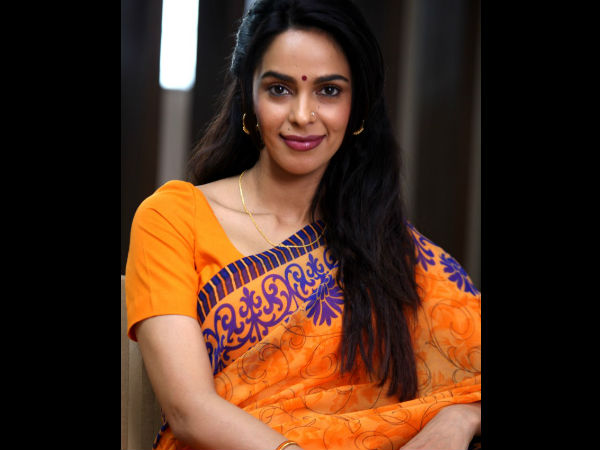 மல்லிகாதான்..