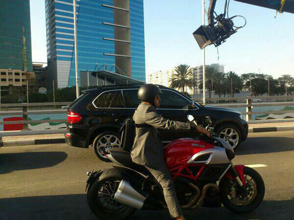 துபாயில் டுக்காட்டியில் தல