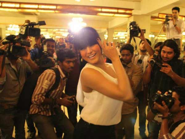 நன்றி கூறிய வீணா நன்றி கூறிய வீணா