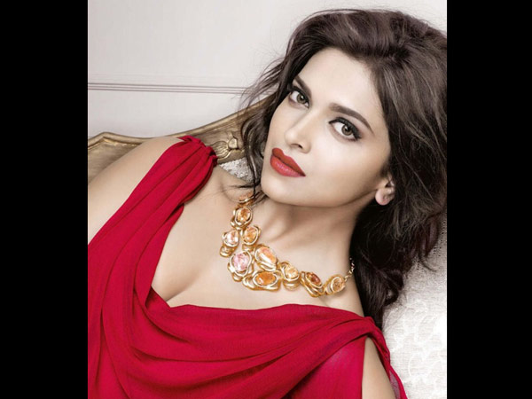 ஃபுல் மேக்கப்பில் தீப்ஸ்