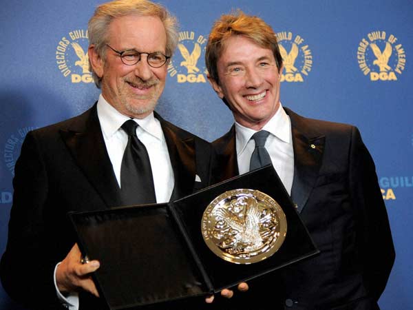 தயாரிப்பாளர் - இயக்குநர்.. தயாரிப்பாளர் - இயக்குநர்..