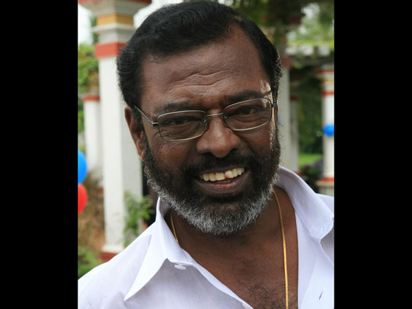 ஊசிக்குப் பதில் உருட்டுக்கட்டை