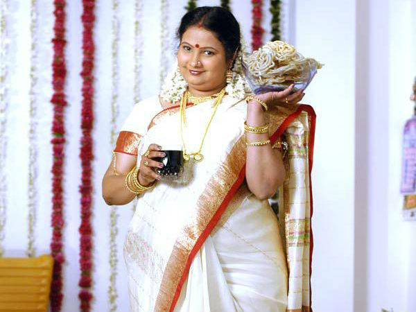 பிசியான காமெடி நடிகை