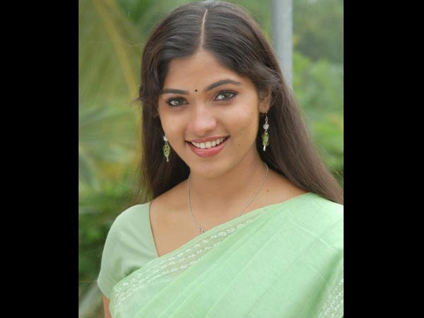 சேச்சியாகும் பானு...