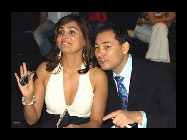 லாரா தத்தா, கெல்லி டார்ஜி