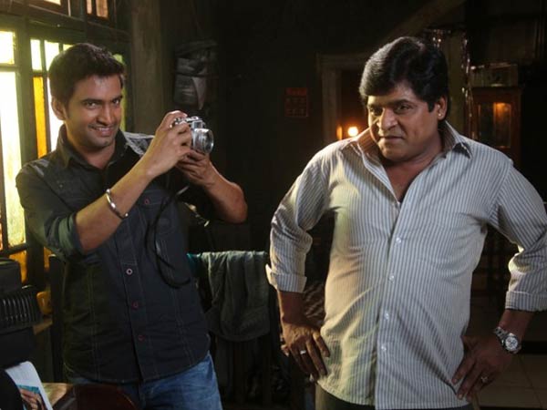 சந்தானம்