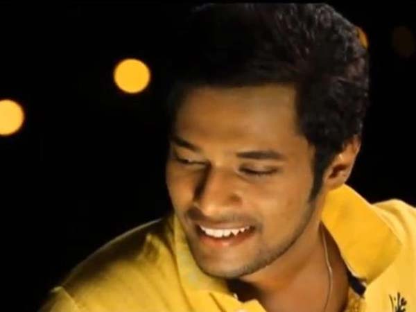 முதல்நாளில் ஜாலி பட்டாசு