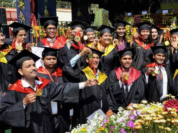 நான்கில் ஒருவர் நான்கில் ஒருவர்