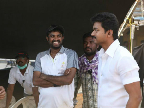 விஜய் நடிப்பில் மெய் மறந்த விஜய்