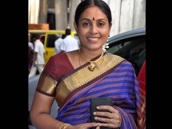 சரண்யா பொன்வண்ணன் சரண்யா பொன்வண்ணன்