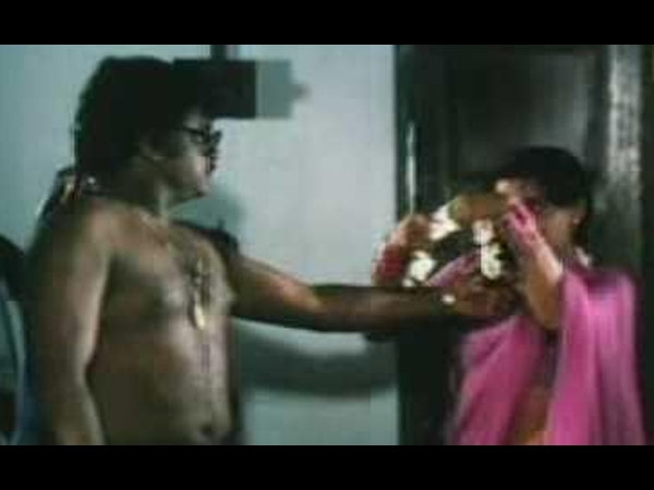 தழுவாத கைகள்