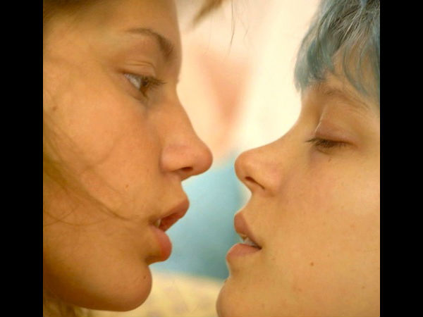 லெஸ்பியன் காதல்...