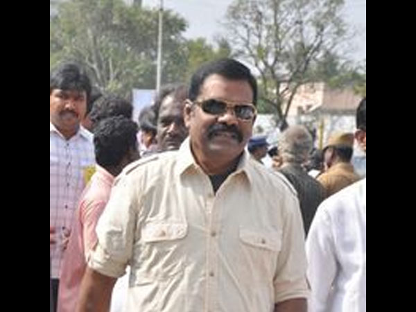 முதுகெலும்பை உடைத்த முனி...