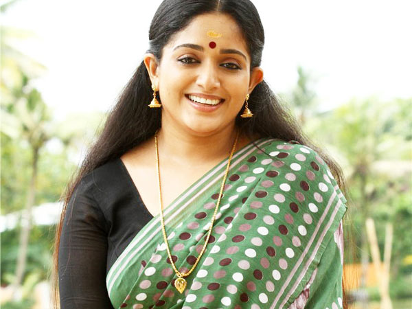 நடிப்பை விட மிமிக்ரி பெஸ்ட்