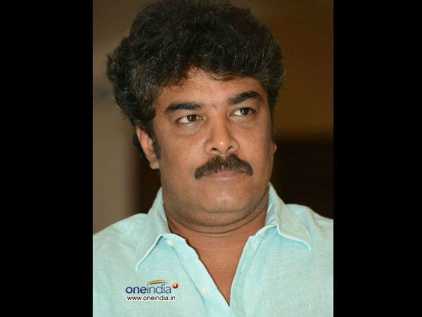 நண்பர்கள் போல பழகுகிறார்கள்...