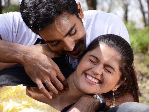 ஆடச் சொன்னா கழுத்த நெரிக்கிறியே ராசா...