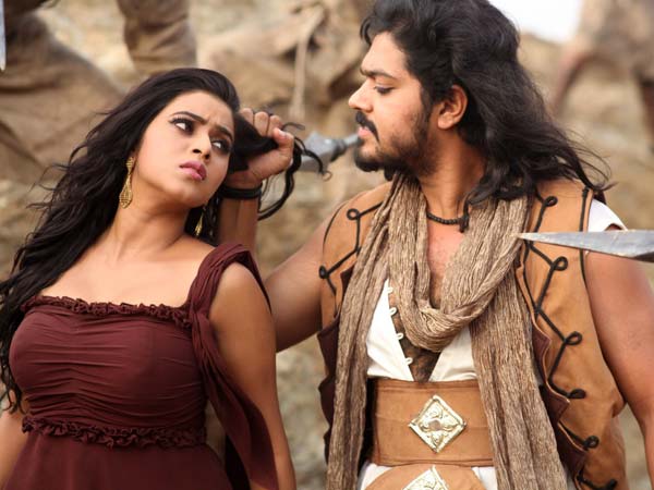 இயக்குநர்களின் வாரிசுகளுக்கு கஷ்டம்...