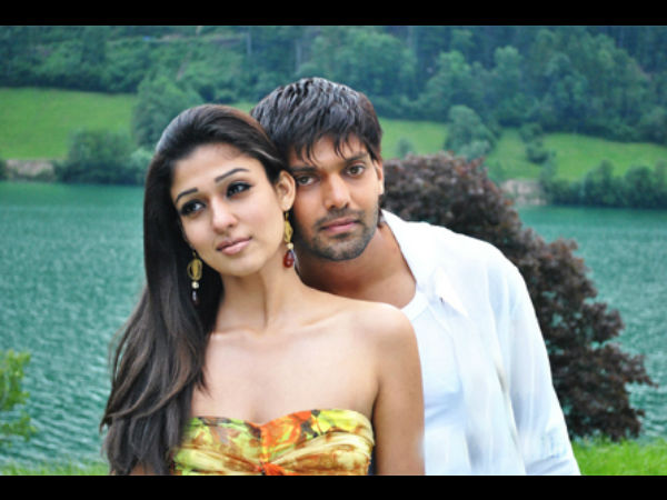 ஆர்யாவுடன் மட்டும் ஏன் இந்த நெருக்கம்?