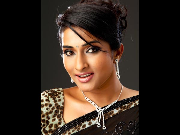 நிறைய ரசிகைகள் எனக்கு