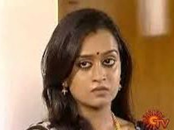 தம்பி கூட சண்டை போடுவோன்