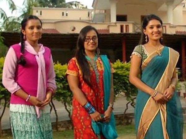 தோழிகளை மிஸ் பண்றேன்