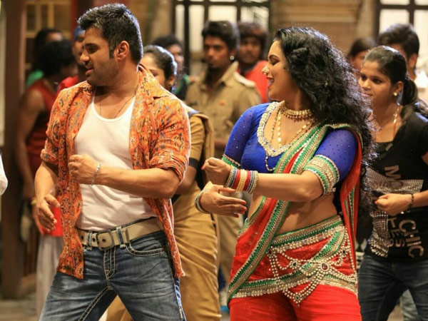 படப்பிடிப்பின்போது கர்ப்பம்