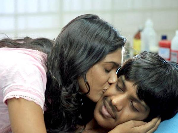 ஆதலால் காதல் செய்வீர்