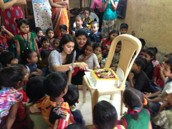 குழந்தைகளுடன்... குழந்தைகளுடன்...