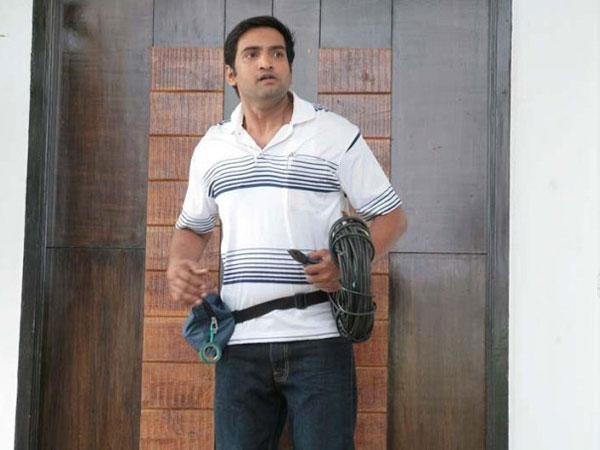 முக்கிய வேடத்தில் சந்தானம்