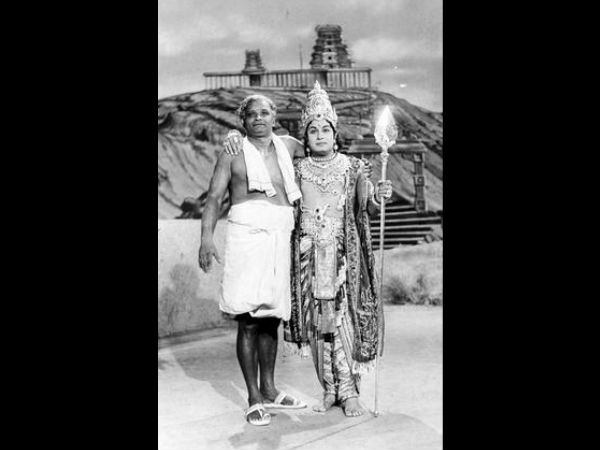 விலங்கு பாசம்