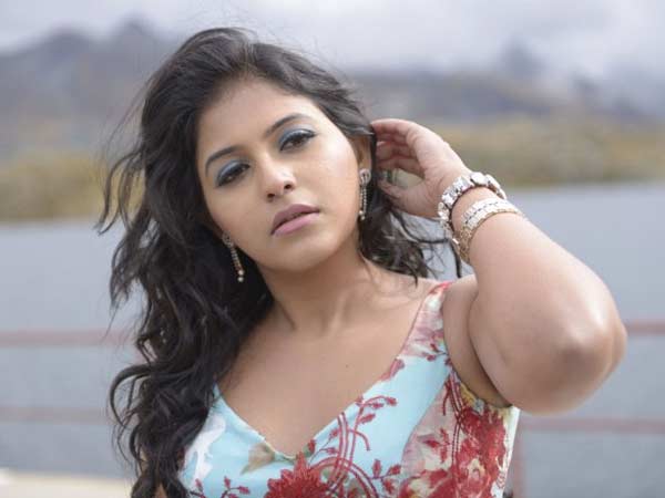 பிரஸ் மீ்ட்டுக்கும் வரவில்லை