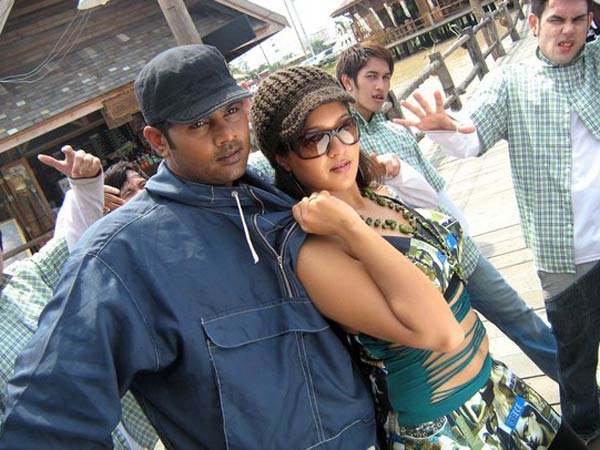 செல்வா இயக்கத்தில்