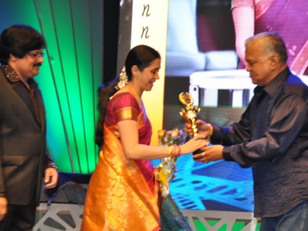 Surya, Simran, Devayani get honoured in TEA award show
