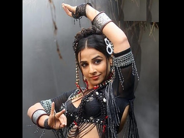 வித்யாபாலன் போல