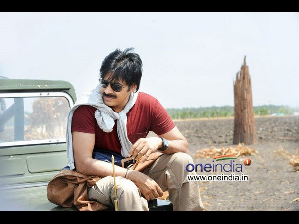 டுவிட்டரில் அலறல்