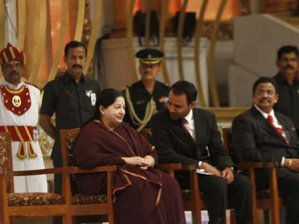 லைட்டா வந்து போன கருணாநிதி, விஜய், விஜயகாந்த்