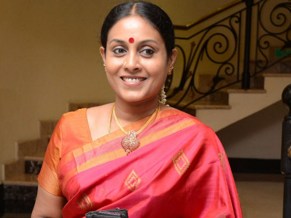 சரண்யா பொன்வண்ணன்