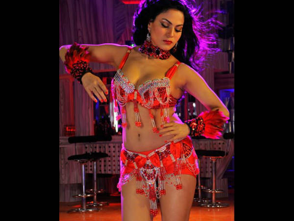 இருந்தாலும் அன்பு இருக்கும்ல...