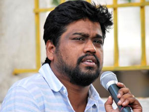 Director Rajesh clarifies on Santhanam's scene in All In All Azhaguraja Director Rajesh clarifies on Santhanam's scene in All In All Azhaguraja