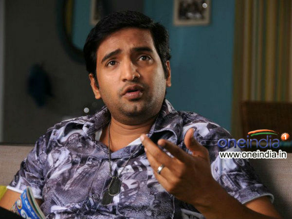 சந்தானம்