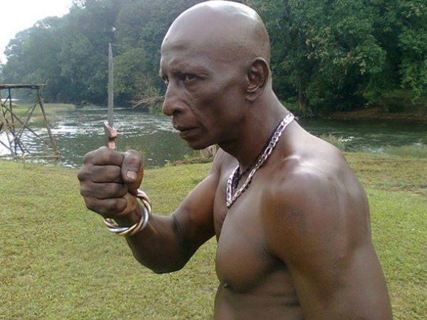 ஒரே குத்து...