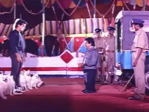 நீயே குள்ளம்...