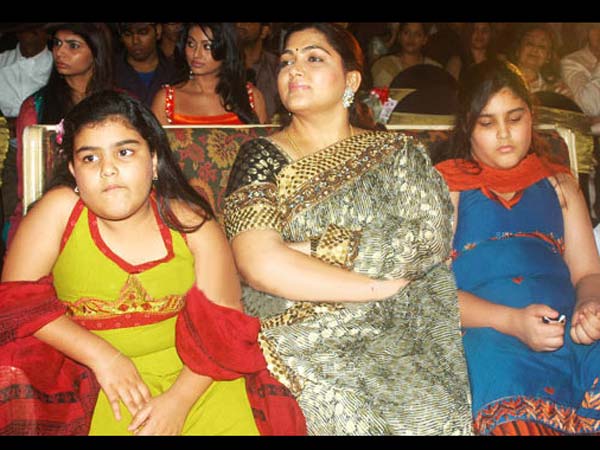 குஷ்பு வீட்டு தேவதைகள்