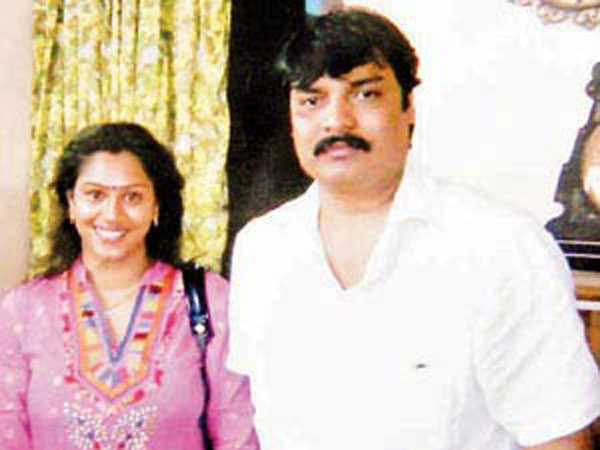 ஏமாத்திட்டார்...