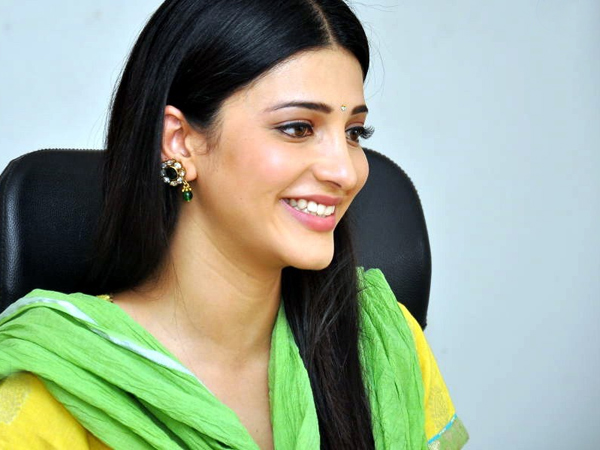 ஸ்ருதிக்கு தெரியும்