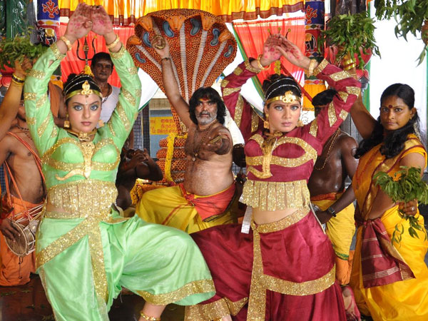 பெண்களைக் கவர