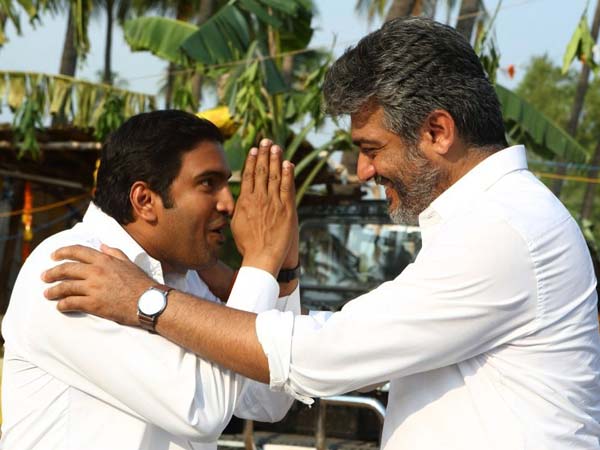 மோகன்லால் ஸ்டைல்...